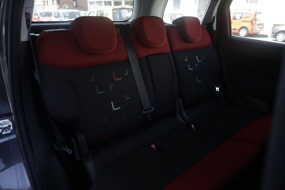Fiat 500L Living 1.6 Multijet 105 CV Lounge (12)