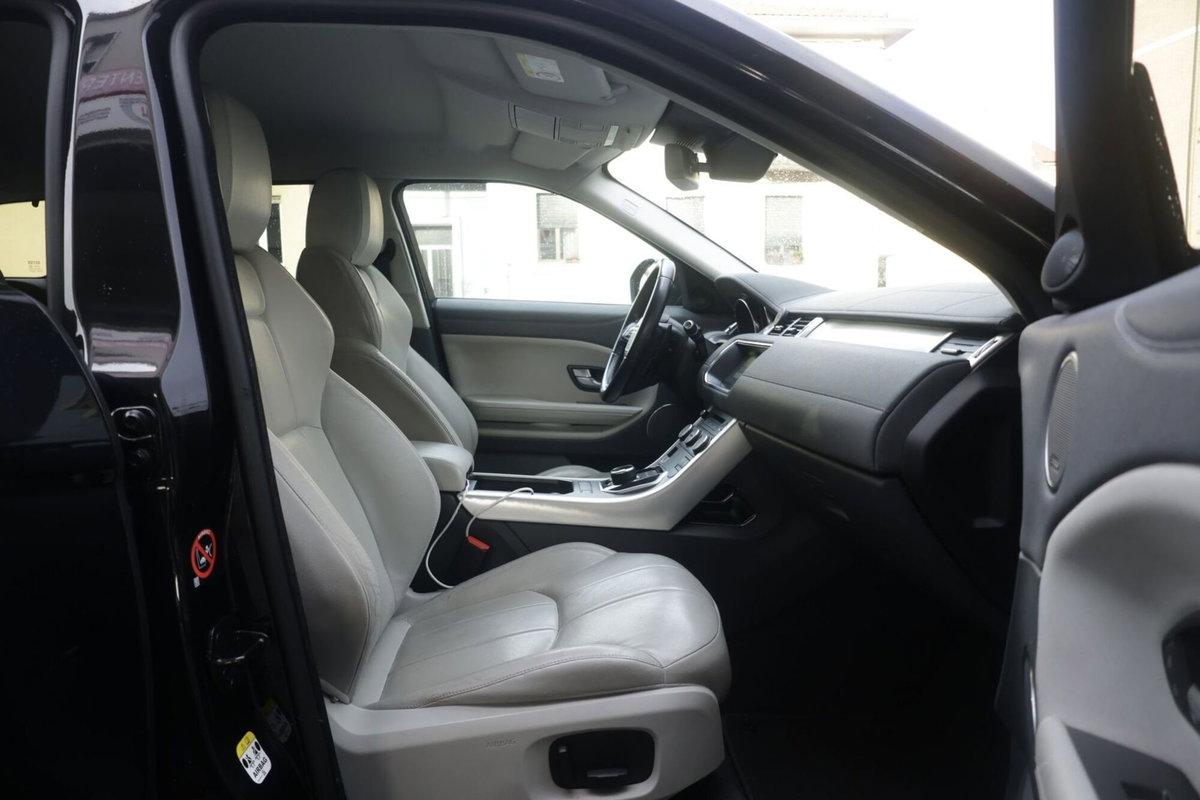Land Rover Range Rover Evoque 2.0 TD4 150 CV 5p. Pure (12)