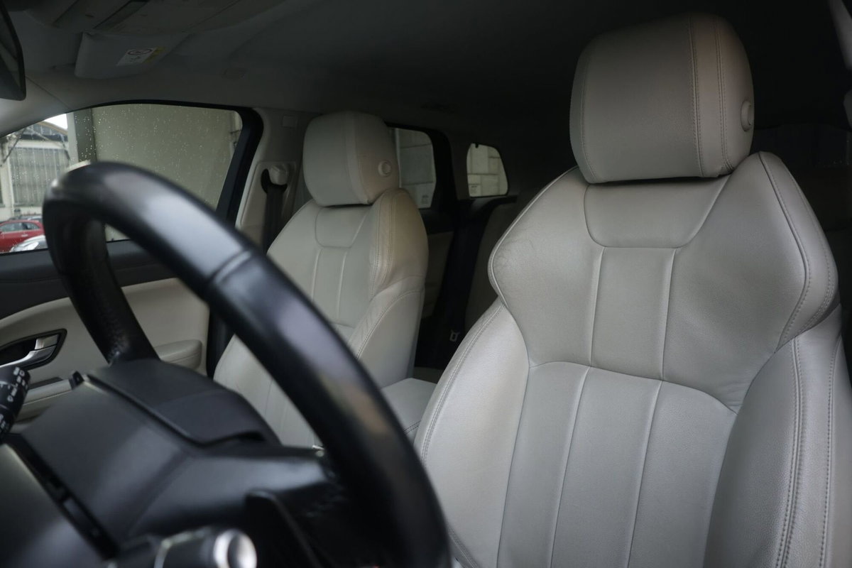 Land Rover Range Rover Evoque 2.0 TD4 150 CV 5p. Pure (17)