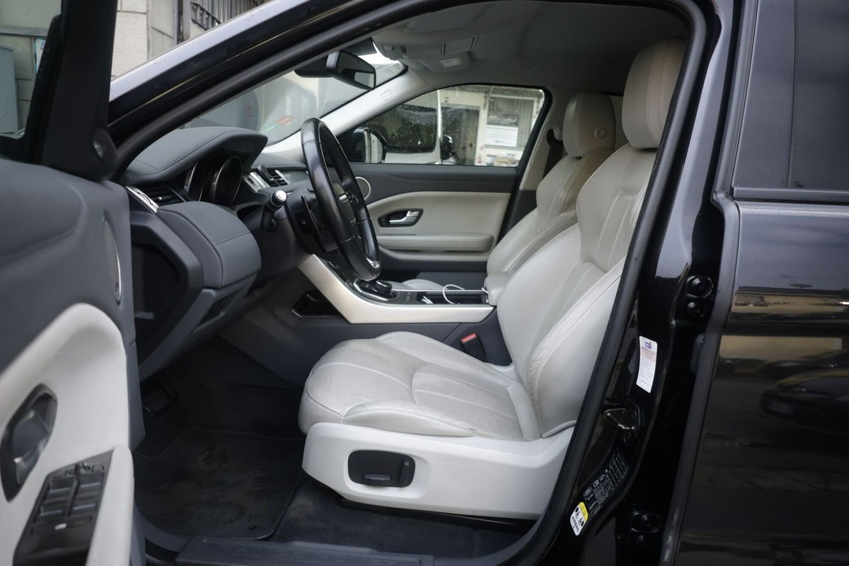 Land Rover Range Rover Evoque 2.0 TD4 150 CV 5p. Pure (18)