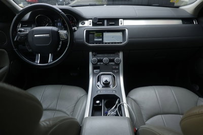 Land Rover Range Rover Evoque 2.0 TD4 150 CV 5p. Pure (2)