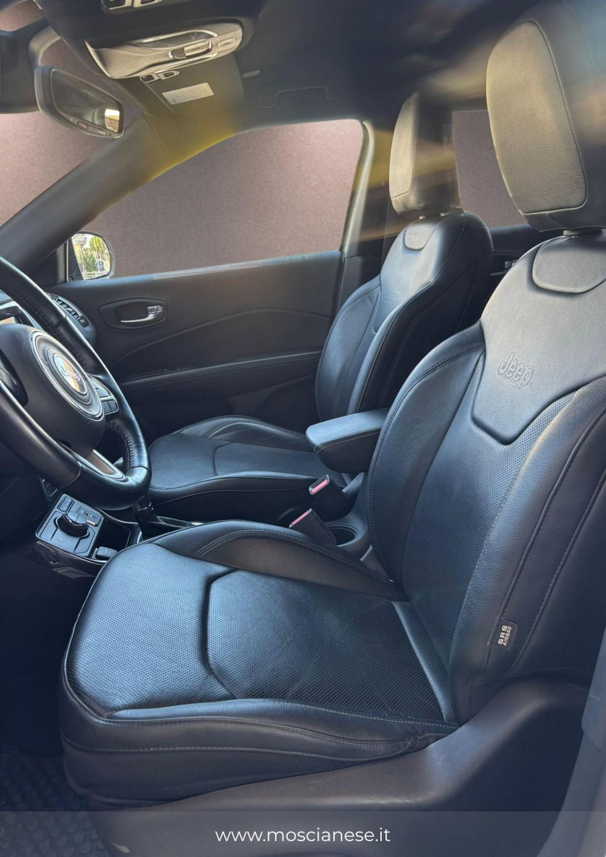 Jeep Compass 1.3 T4 190CV PHEV AT6 4xe Business (13)