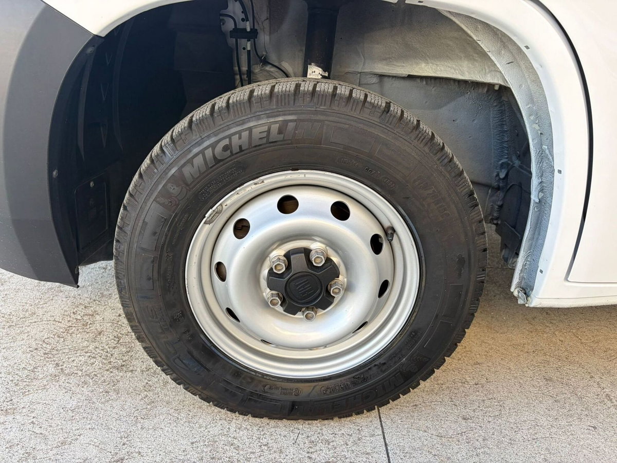 Fiat Ducato Furgone Vetrato 35 LH2 2.2 mjt3 140cv  serie 8 (5)
