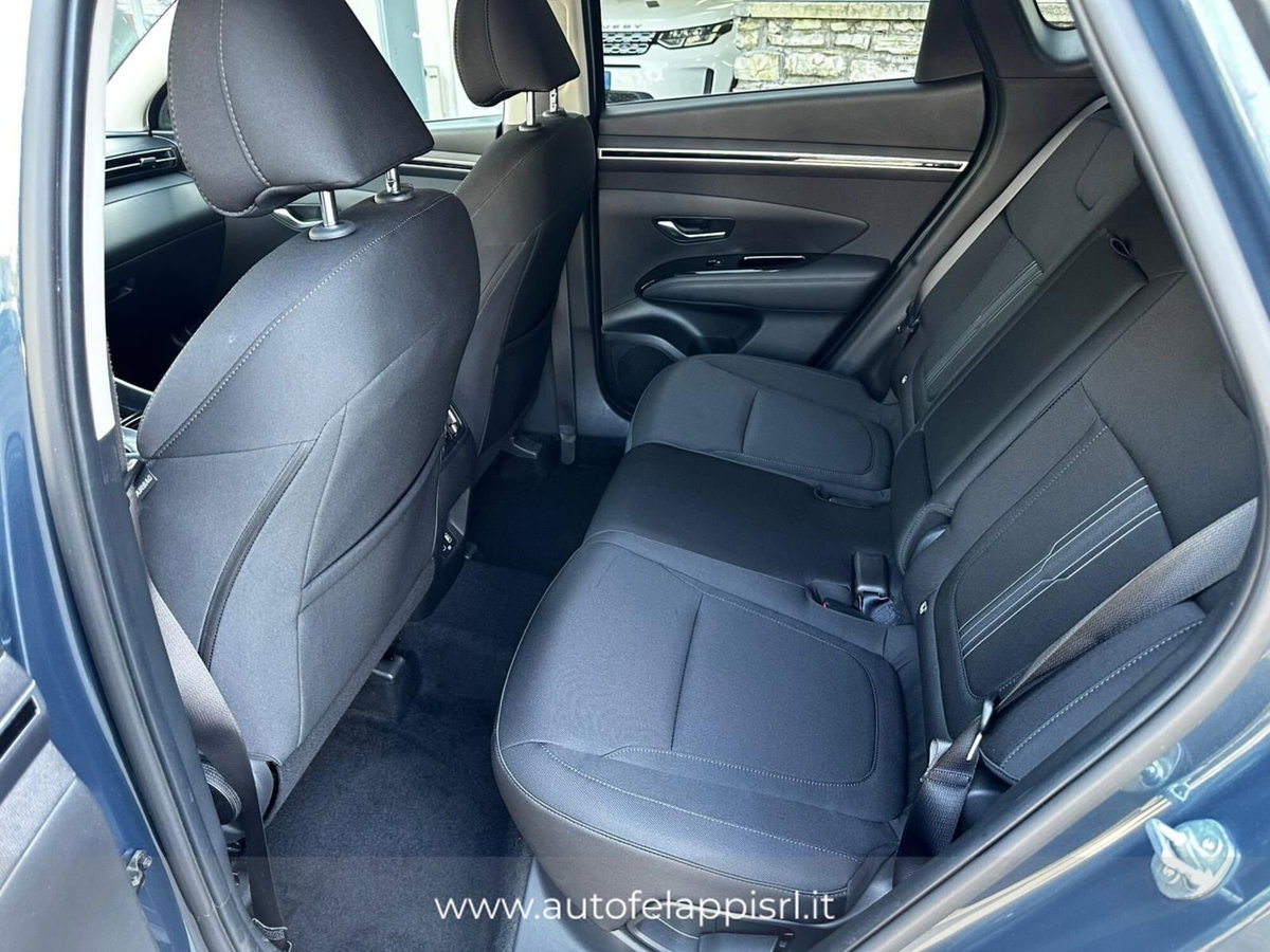 Hyundai Tucson 1.6 crdi 48V Xline 2wd dct (14)