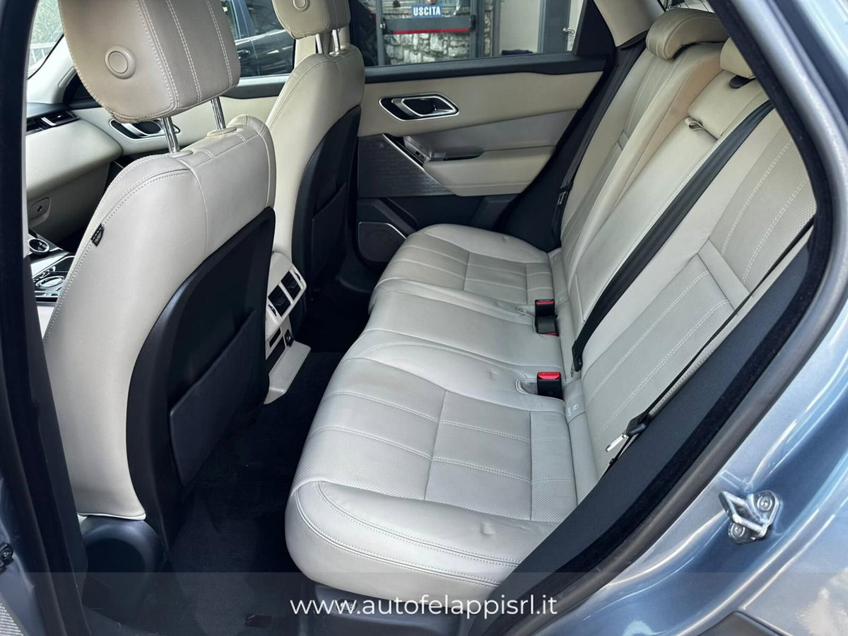 Land Rover Range Rover Velar 2.0D I4 240 CV (10)