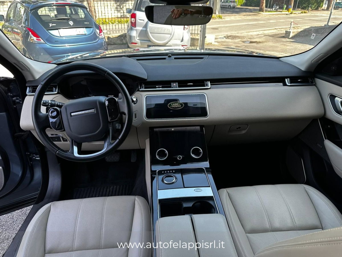 Land Rover Range Rover Velar 2.0D I4 240 CV (8)