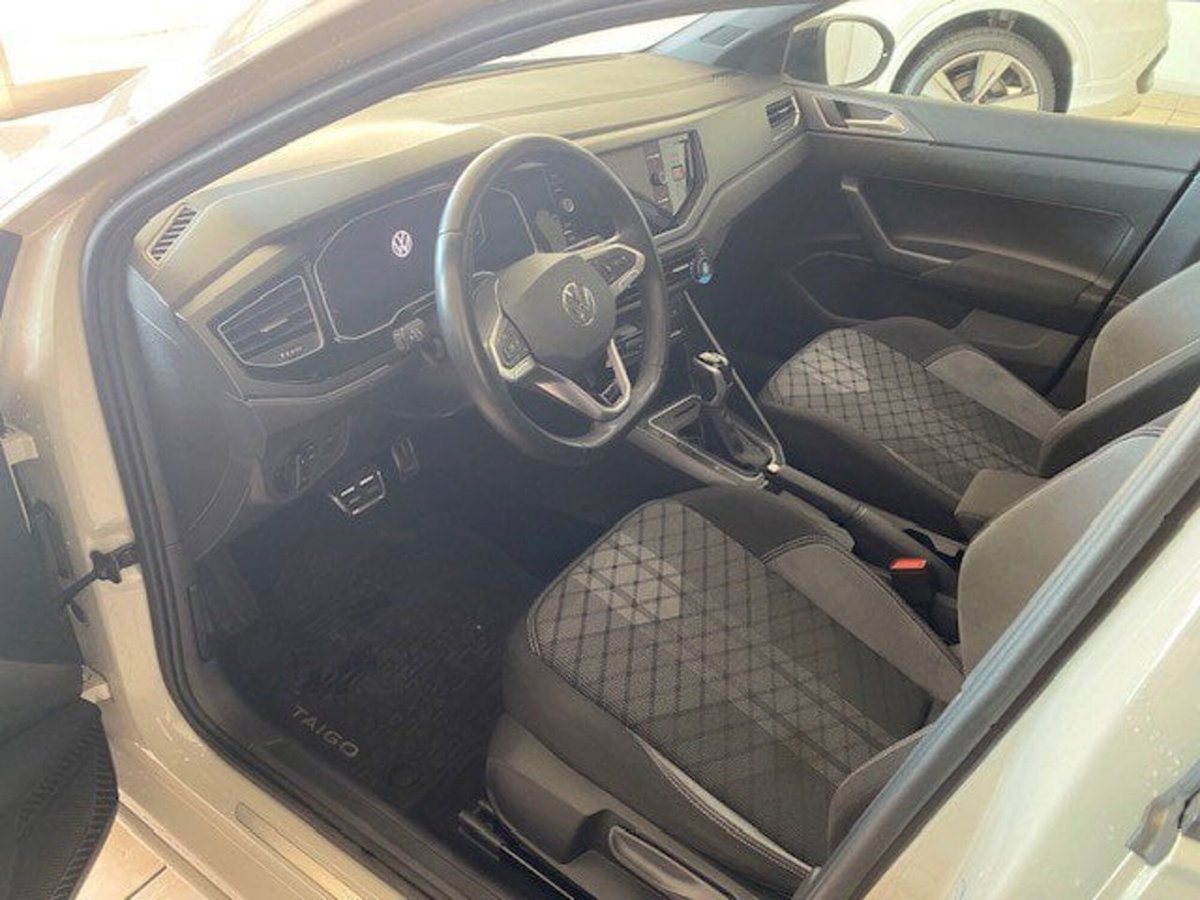Volkswagen Taigo 1.0 TSI 110 CV DSG R-Line (7)
