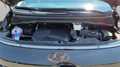 Hyundai Staria 2.2 awd auto (13)