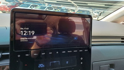 Hyundai Staria 2.2 awd auto (16)