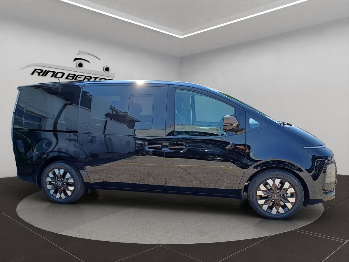 Hyundai Staria 2.2 awd auto (4)