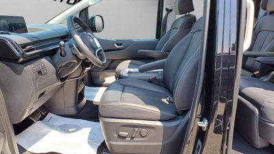 Hyundai Staria 2.2 awd auto (5)