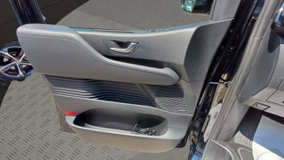 Hyundai Staria 2.2 awd auto (7)