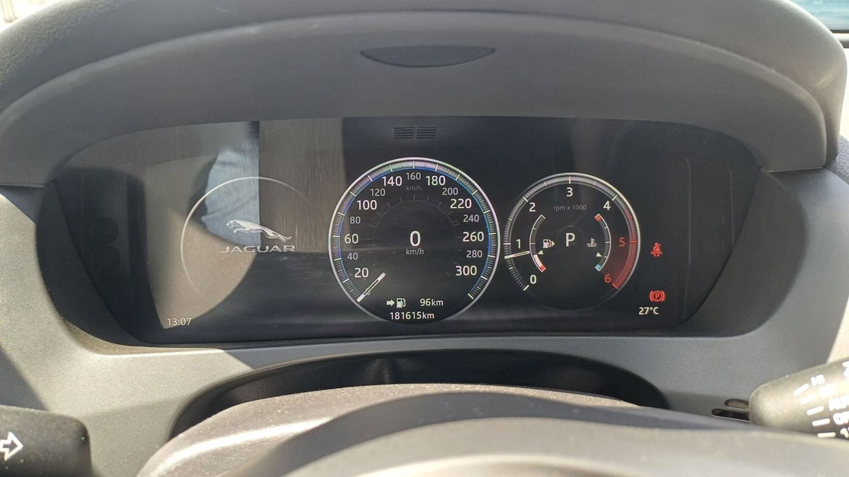 Jaguar F-Pace 2.0 D 180 CV AWD aut. Prestige (15)