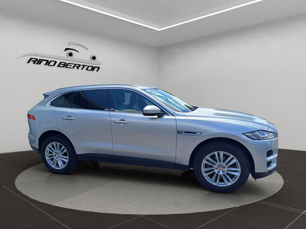Jaguar F-Pace 2.0 D 180 CV AWD aut. Prestige (4)