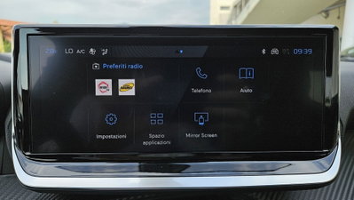 Peugeot 2008 1.2 hybrid Allure 145cv e-dcs6 (16)