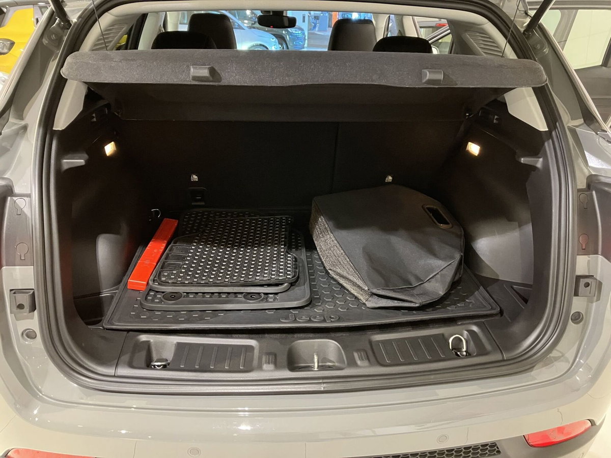 Jeep Compass 1.3 turbo t4 phev Trailhawk 4xe auto (11)