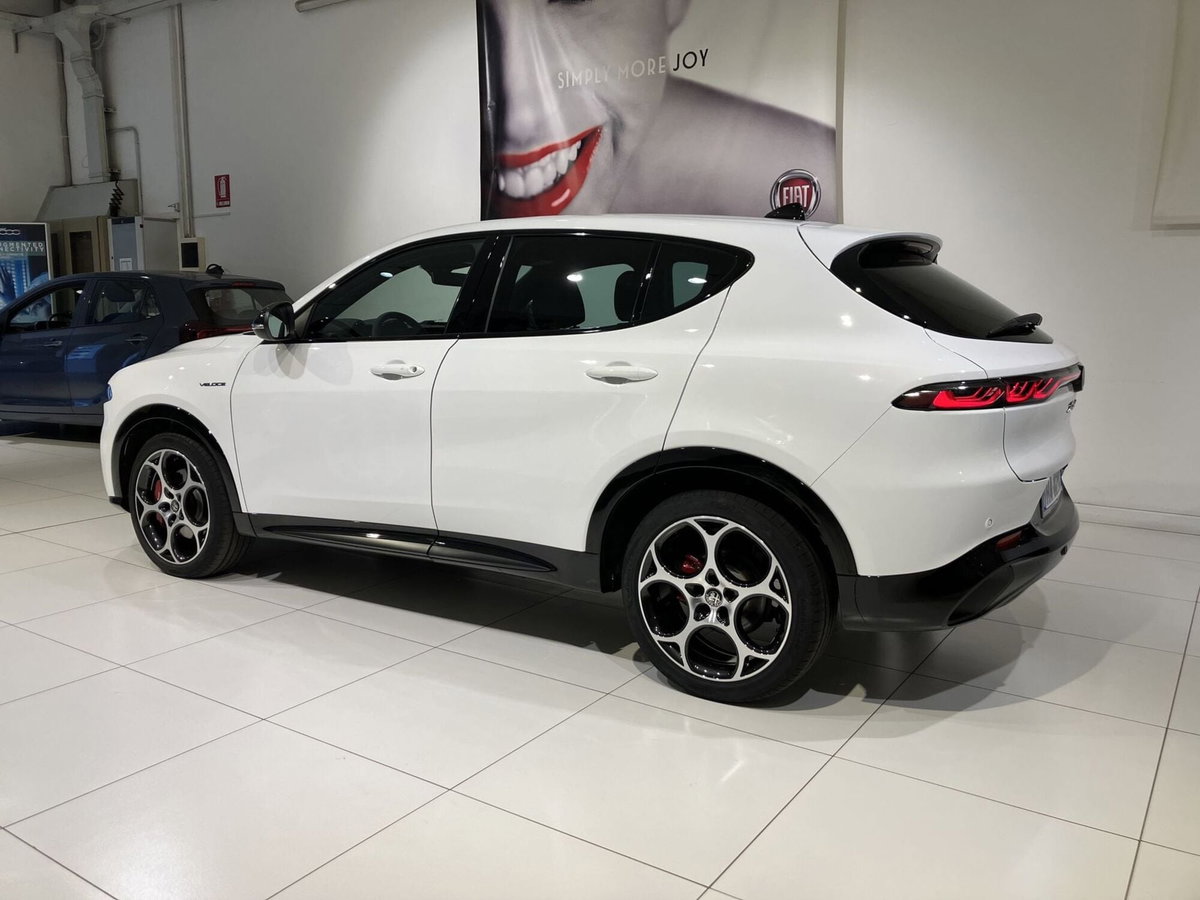 Alfa Romeo Tonale 1.5 hybrid Veloce 160cv tct7 (4)