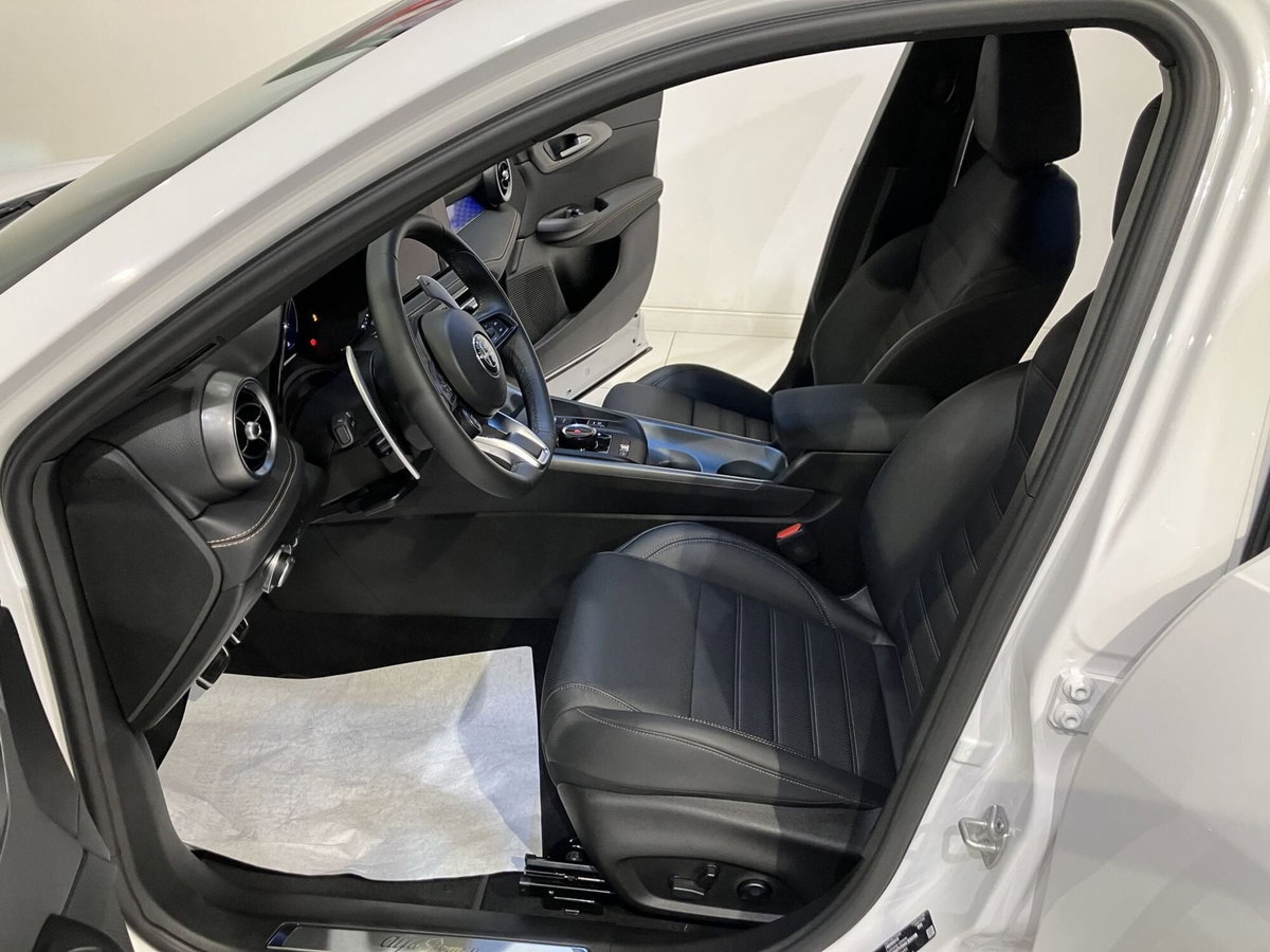 Alfa Romeo Tonale 1.5 hybrid Veloce 160cv tct7 (8)