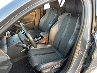 Peugeot 208 PureTech 100 Stop&Start 5 porte GT Line (17)