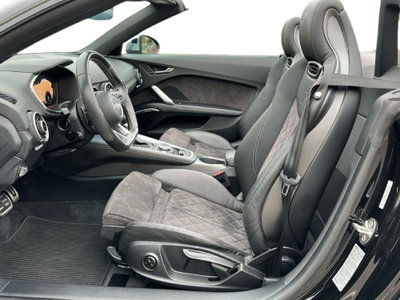 Audi TT RS Roadster 2.5 TFSI quattro S tronic (9)