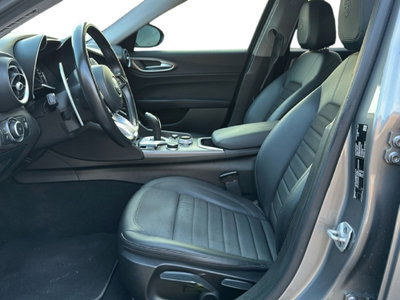Alfa Romeo Giulia 2.0 Turbo 200 CV AT8 Sprint (9)