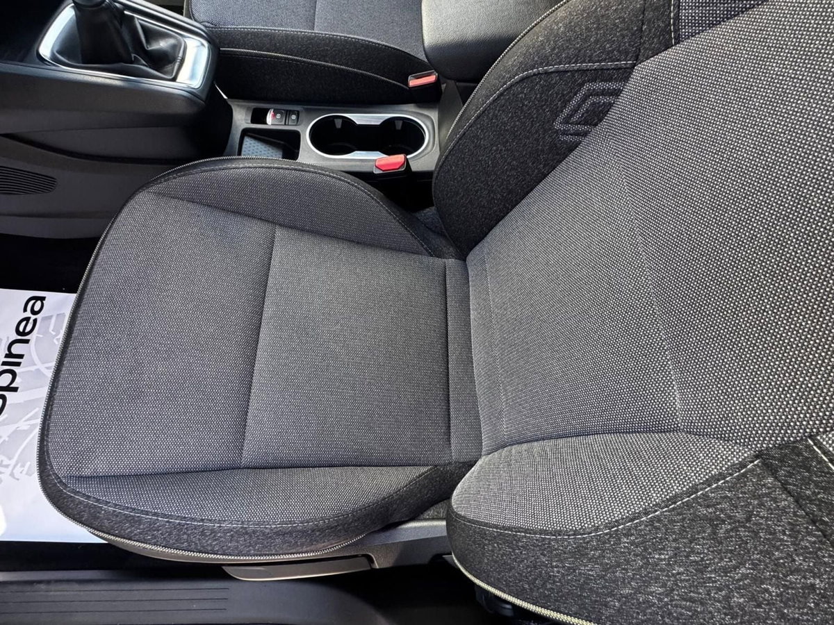 Renault Captur 1.0 eco-g Techno 100cv (11)