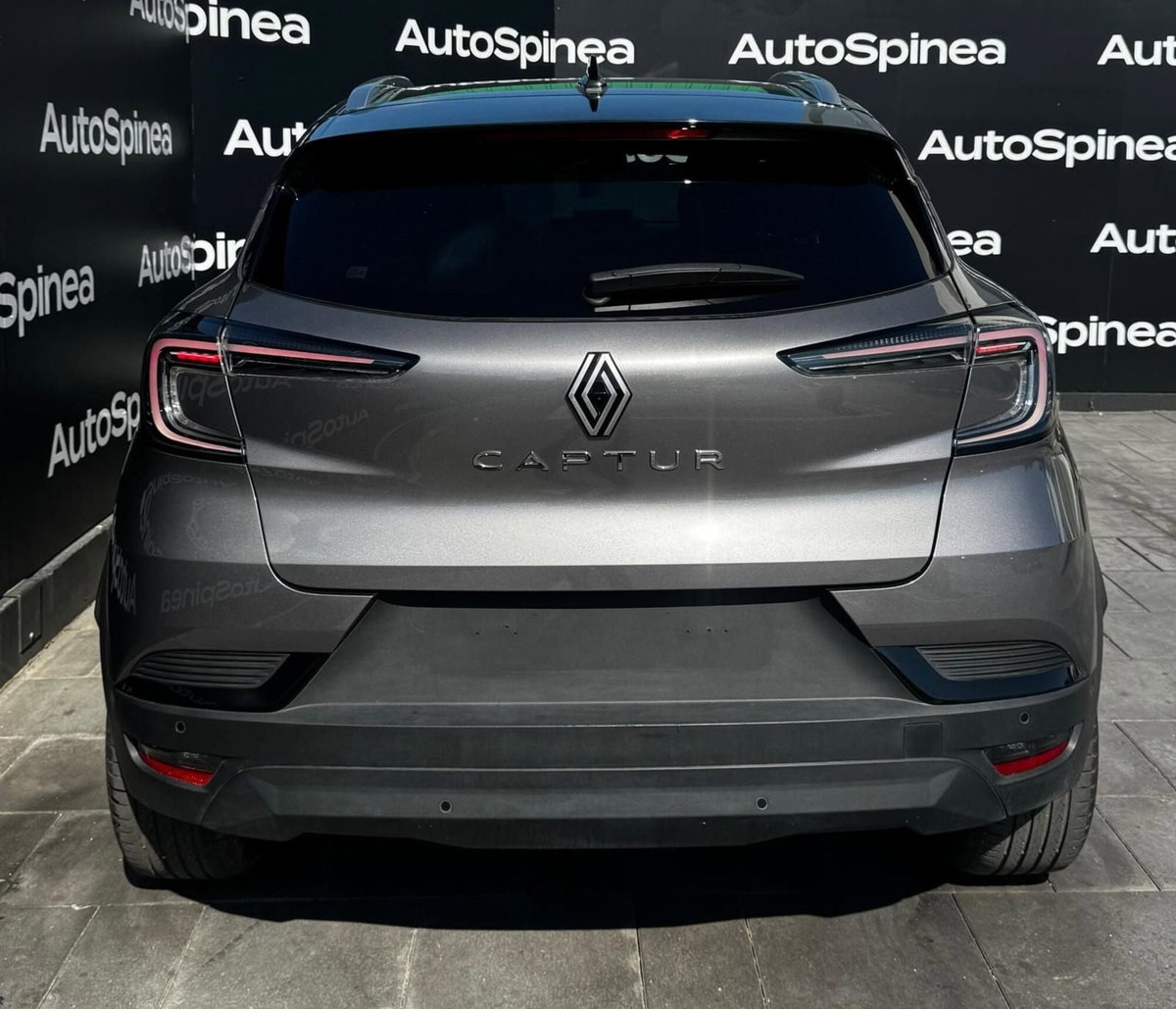 Renault Captur 1.0 eco-g Techno 100cv (4)