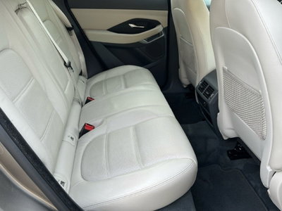 Jaguar E-Pace 2.0D 150 CV S (17)