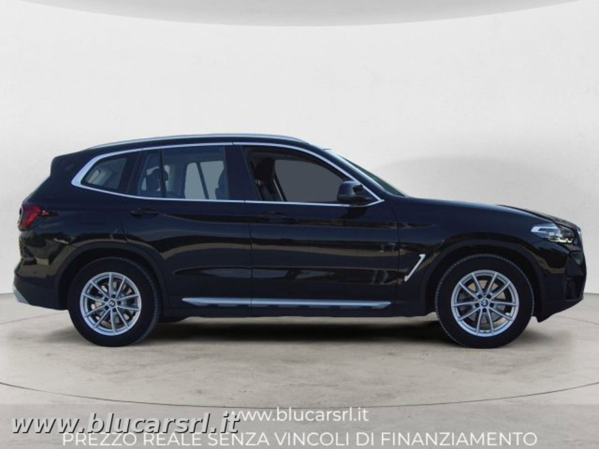 BMW X3 sdrive18d mhev 48V auto (3)