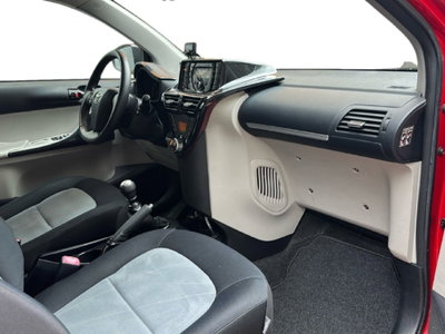 Toyota iQ 1.3 Executive (14)