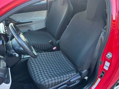 Toyota iQ 1.3 Executive (14)