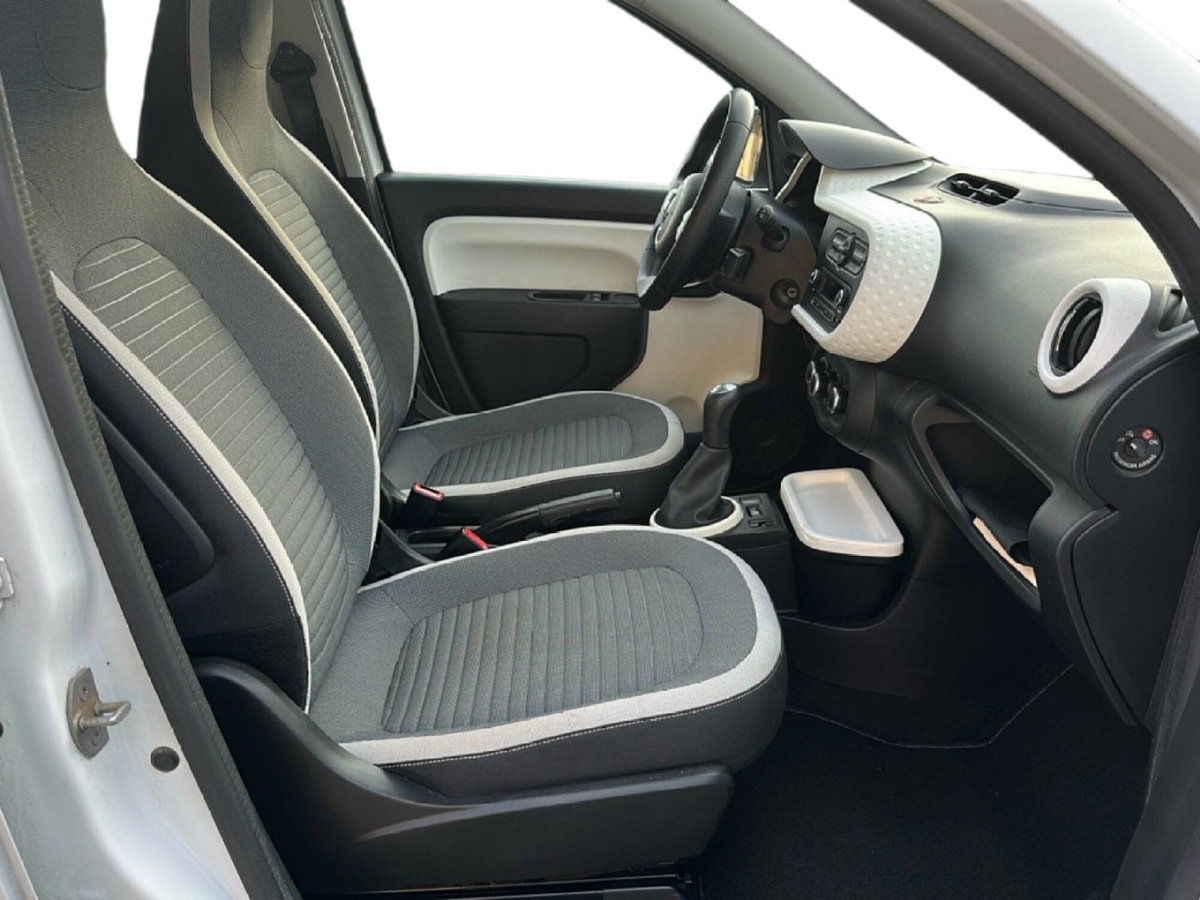Renault Twingo 1.0 SCe Wave (10)