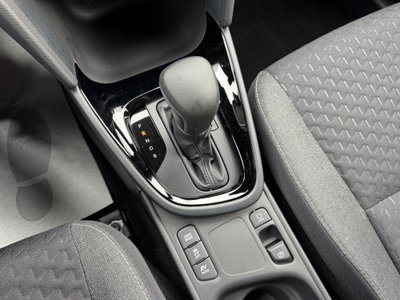 Toyota Yaris Cross fwd 130cv e-cvt (19)
