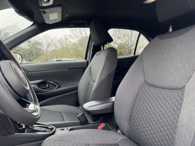 Toyota Yaris Cross fwd 130cv e-cvt (8)