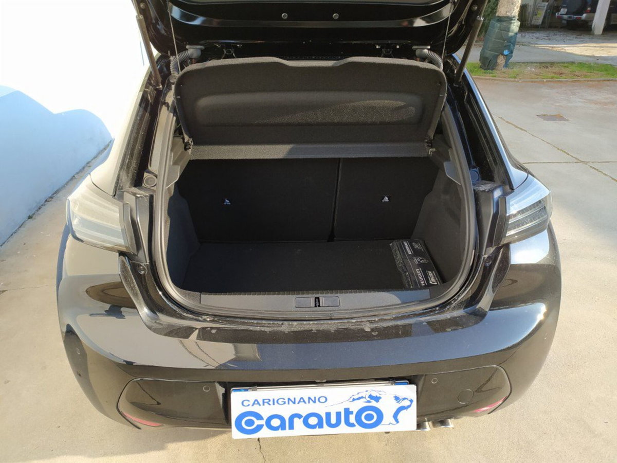 Peugeot 208 motore elettrico 136 CV 5 porte GT Pack (12)