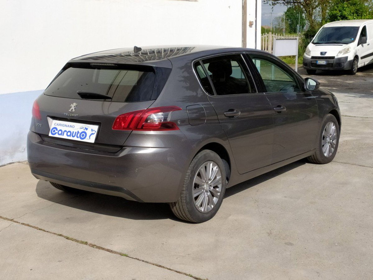 Peugeot 308 PureTech Turbo 130 S&S Allure Pack (15)