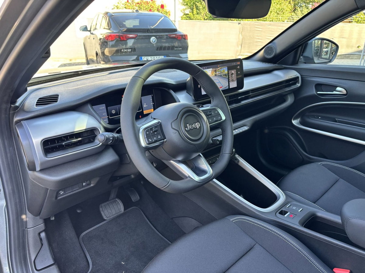 Jeep Avenger 1.2 turbo e-hybrid mhev Summit fwd 110cv edct6 (13)