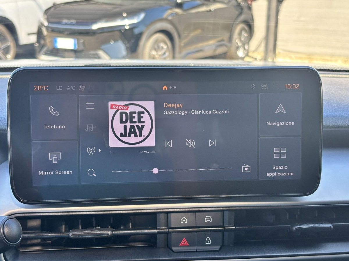 Jeep Avenger 1.2 turbo e-hybrid mhev Summit fwd 110cv edct6 (13)