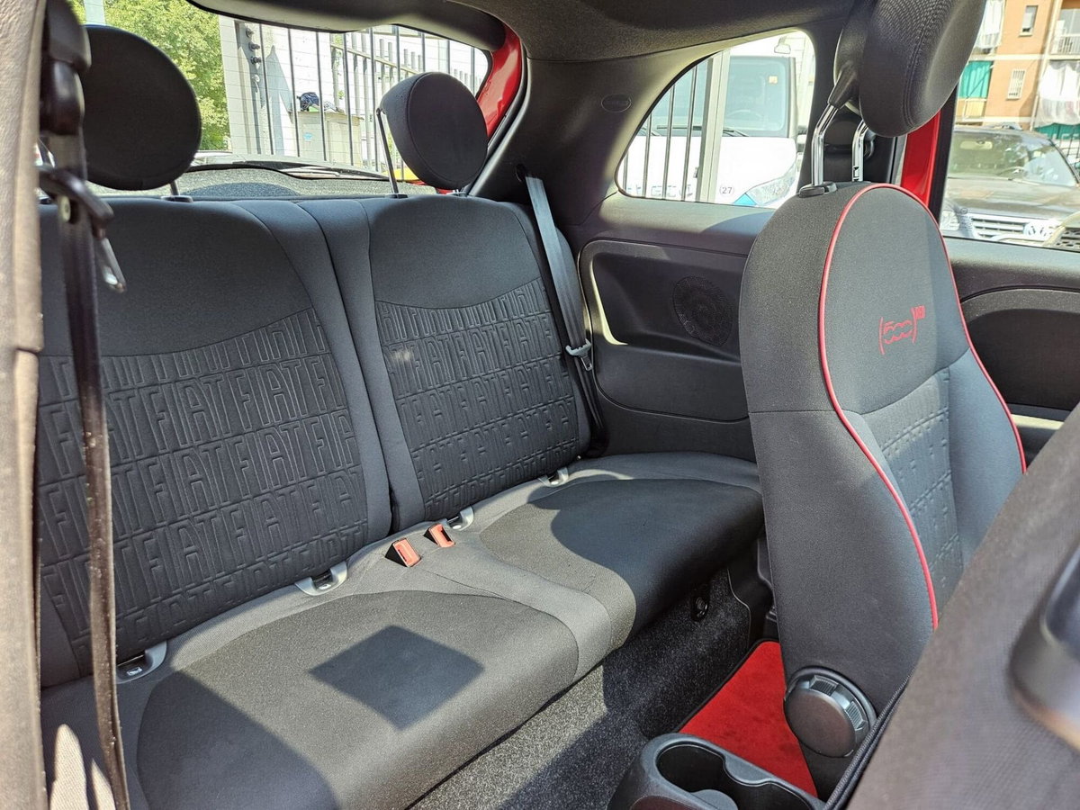 Fiat 500 1.0 Hybrid Red (16)