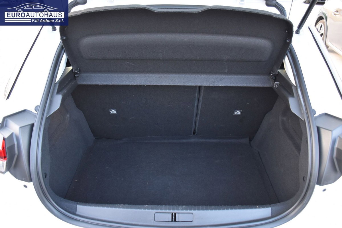 Opel Corsa 1.5 D 100 CV Edition (12)
