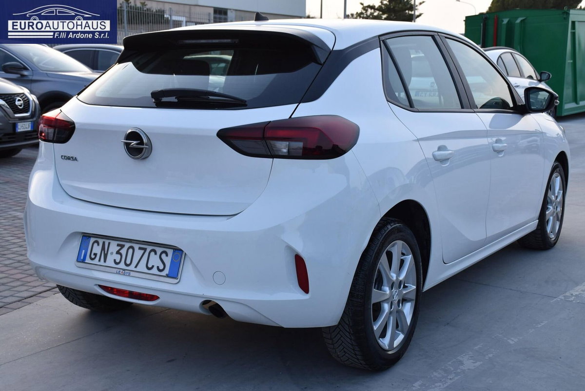 Opel Corsa 1.5 D 100 CV Edition (4)