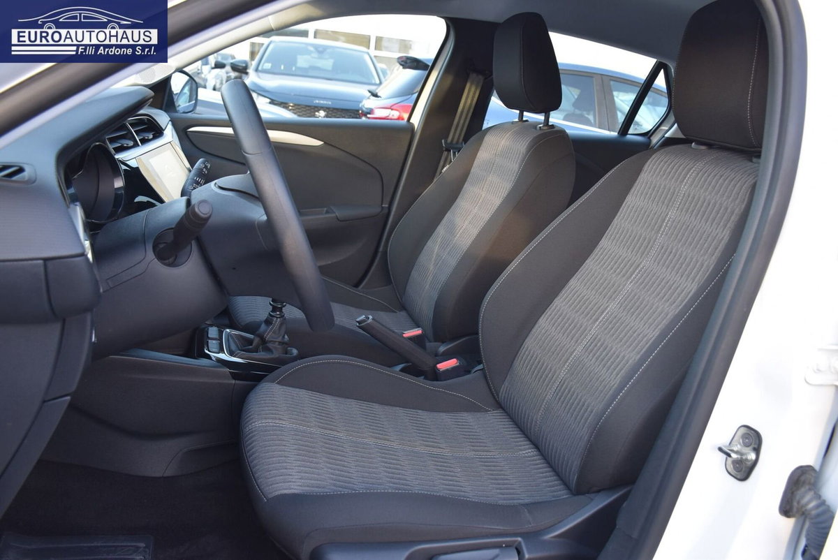 Opel Corsa 1.5 D 100 CV Edition (8)