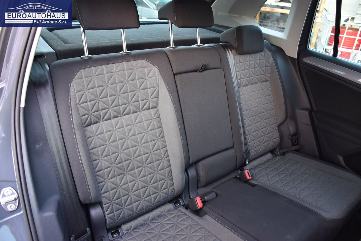 Volkswagen Tiguan Allspace 2.0 TDI SCR DSG 4MOTION Life (18)