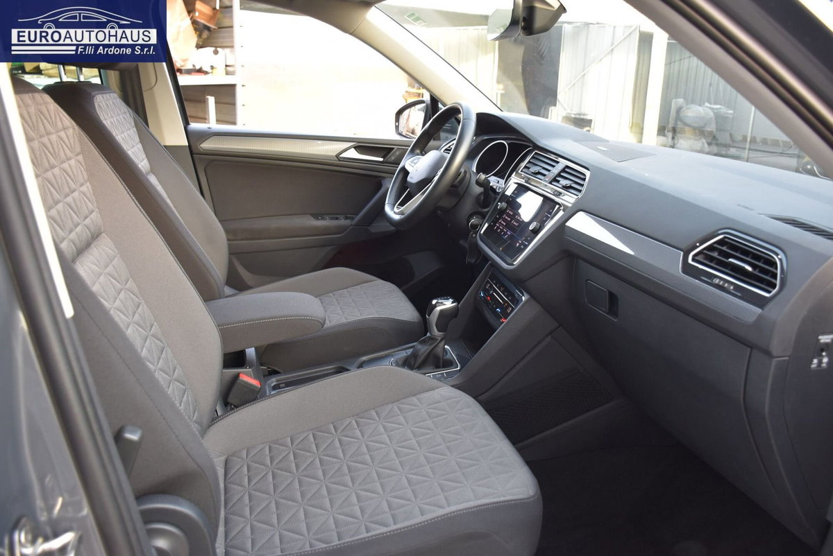 Volkswagen Tiguan Allspace 2.0 TDI SCR DSG 4MOTION Life (19)
