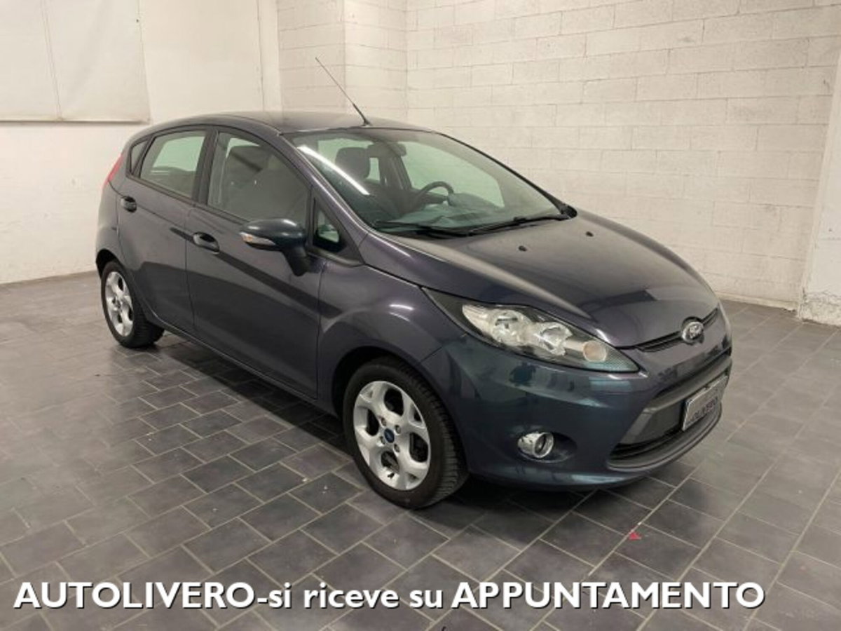 Ford Fiesta 1.4 TDCi 70CV 5 porte Titanium