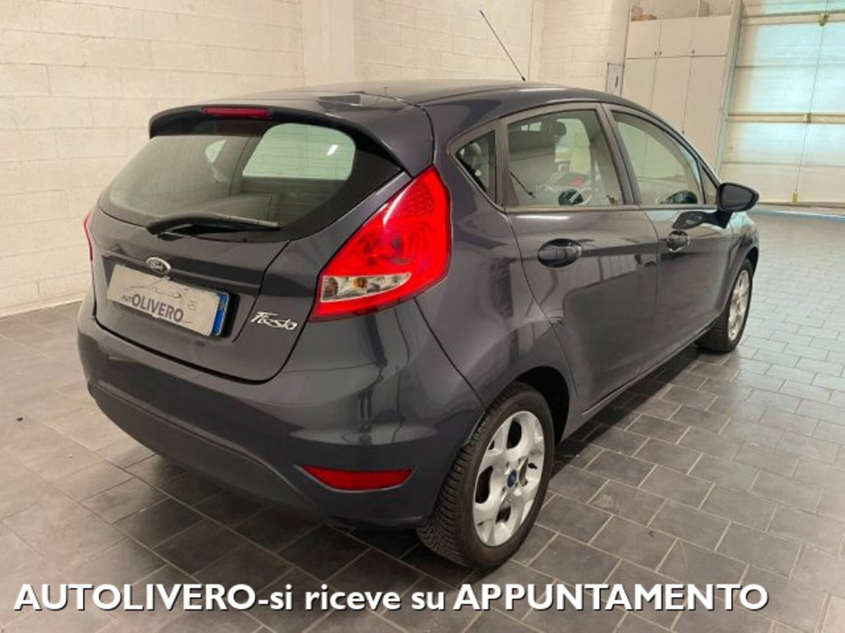 Ford Fiesta 1.4 TDCi 70CV 5 porte Titanium (3)