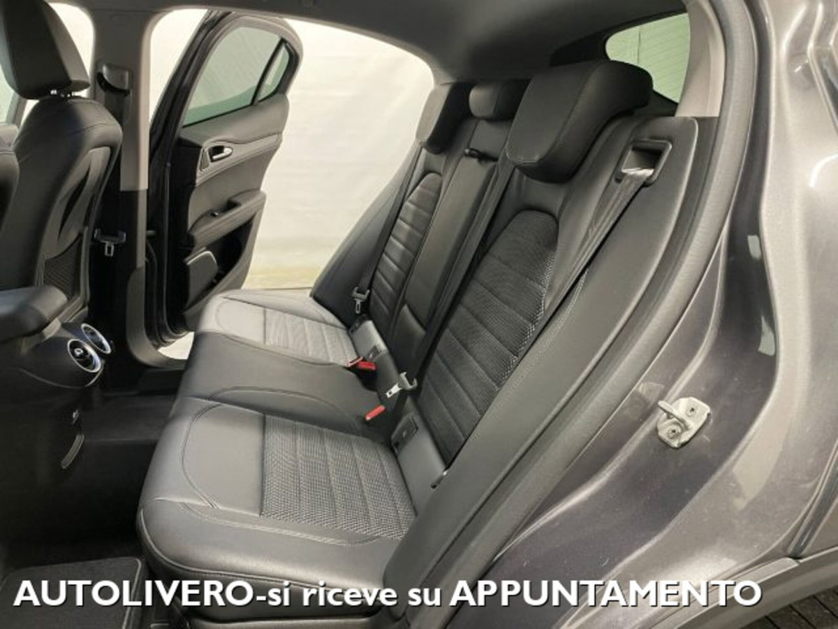 Alfa Romeo Stelvio Stelvio 2.2 Turbodiesel 210 CV AT8 Q4 Executive (12)