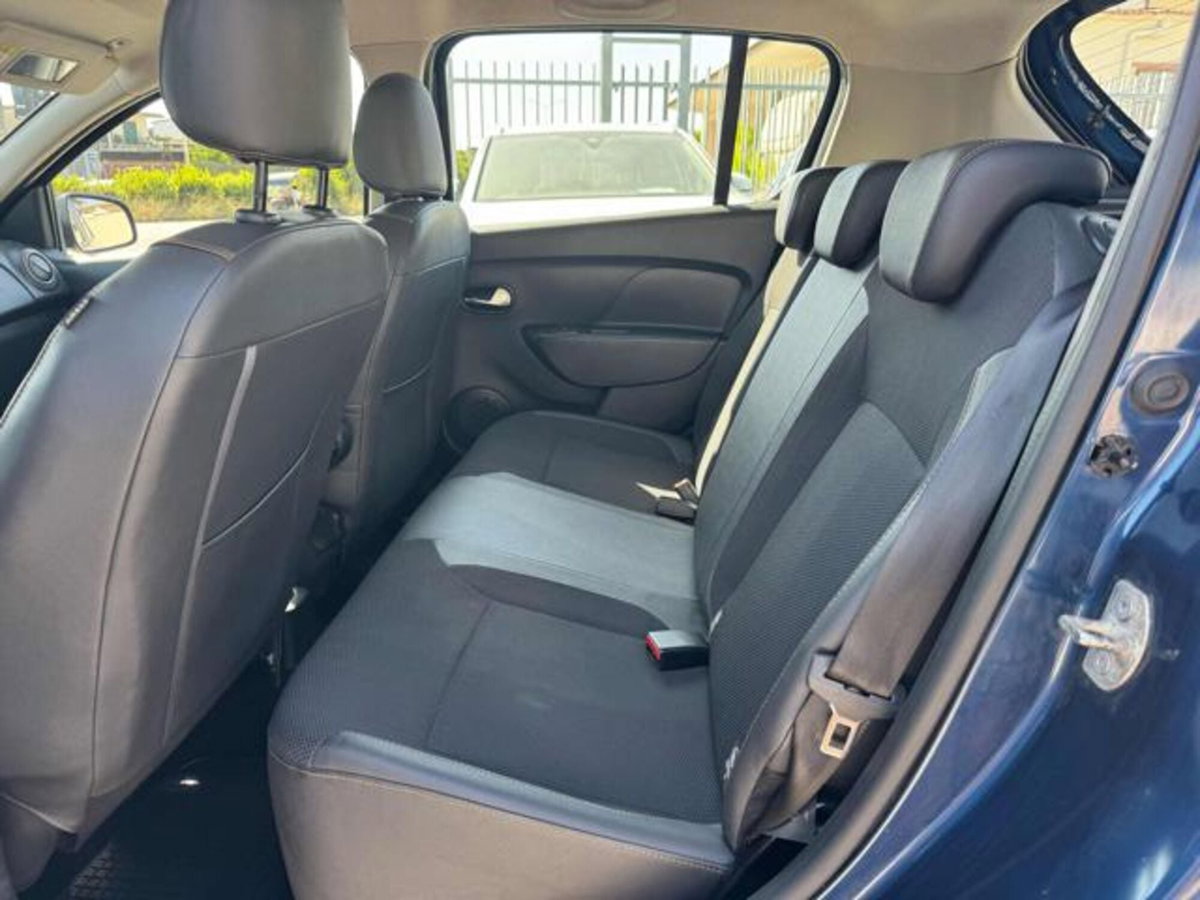Dacia Sandero 1.5 dCi 8V 90CV S&S Serie Speciale Brave (17)