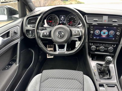Volkswagen Golf Variant 2.0 tdi R-Line 150cv dsg (16)