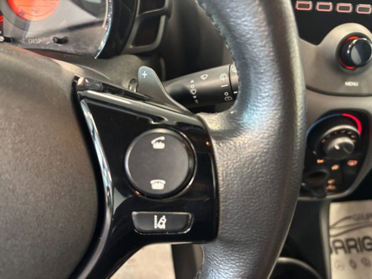Toyota Aygo 1.0 VVT-i 69 CV 5 porte x-cool MMT (18)